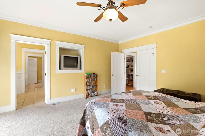 Property photo for 5377 E Blaisdell Lane, Port Orchard photo 20