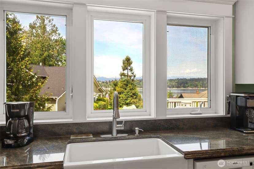 Property photo for 5377 E Blaisdell Lane, Port Orchard photo 12