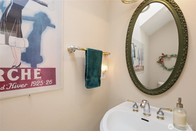 Property photo for 5377 E Blaisdell Lane, Port Orchard photo 29