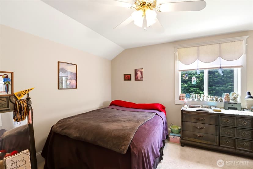 Property photo for 5377 E Blaisdell Lane, Port Orchard photo 27