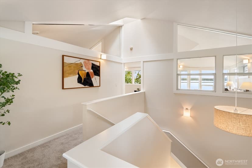 Property photo for 2530 Mount Claire Drive S, Seattle photo 21