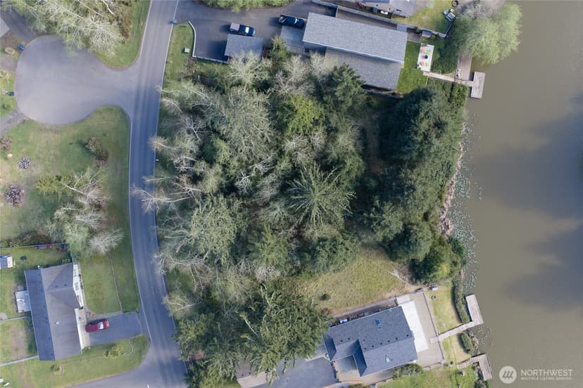 Property photo for 189 Duck Lake Drive NE, Ocean Shores photo 18