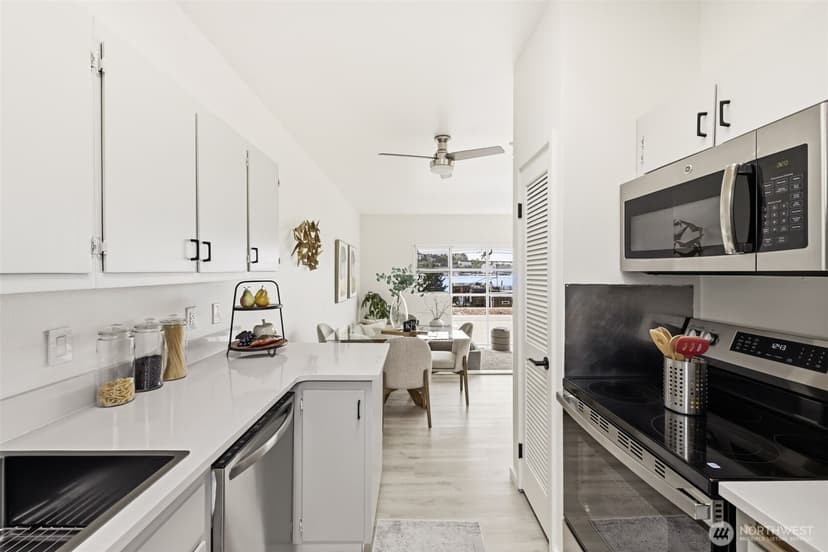 Property photo for 2364 Fairview Avenue E #8, Seattle photo 8