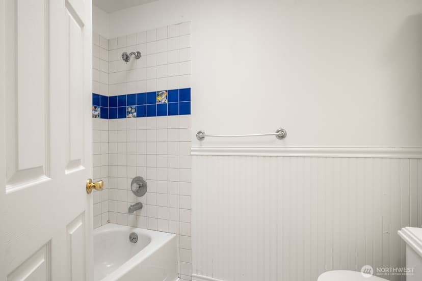 Property photo for 26711 218th Avenue SE, Maple Valley photo 14