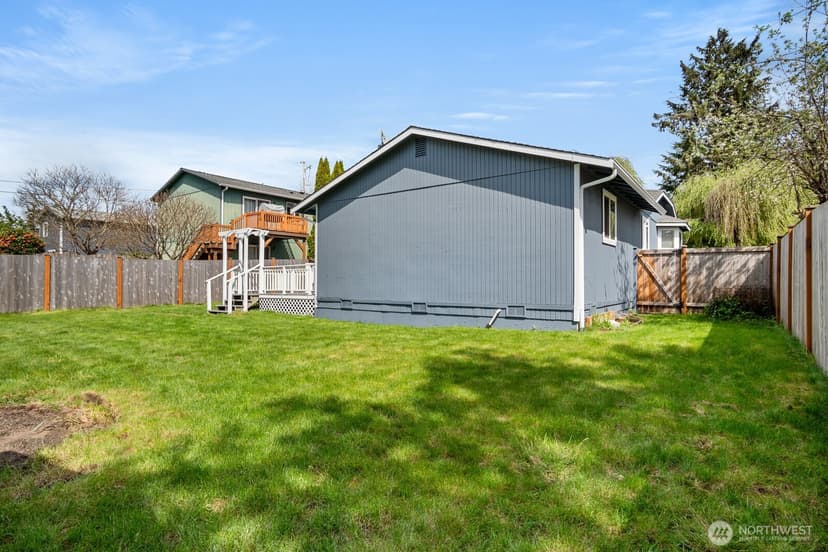 Property photo for 26711 218th Avenue SE, Maple Valley photo 24