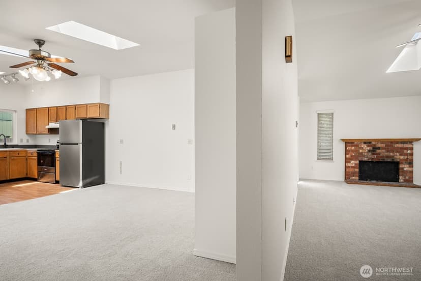 Property photo for 26711 218th Avenue SE, Maple Valley photo 16