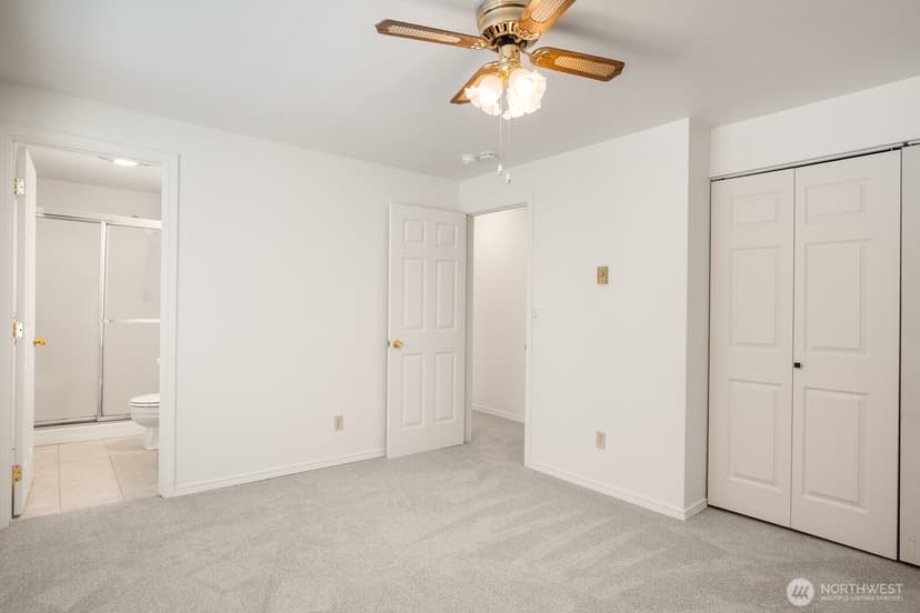 Property photo for 26711 218th Avenue SE, Maple Valley photo 13