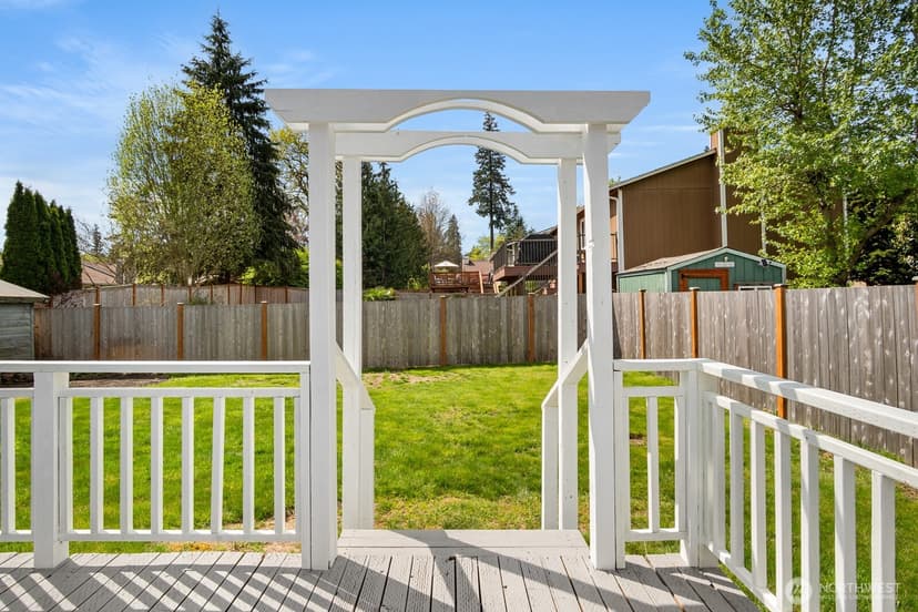 Property photo for 26711 218th Avenue SE, Maple Valley photo 21