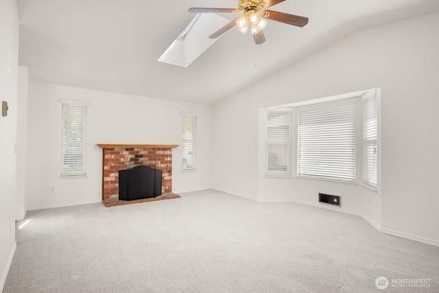 Property photo for 26711 218th Avenue SE, Maple Valley photo 3