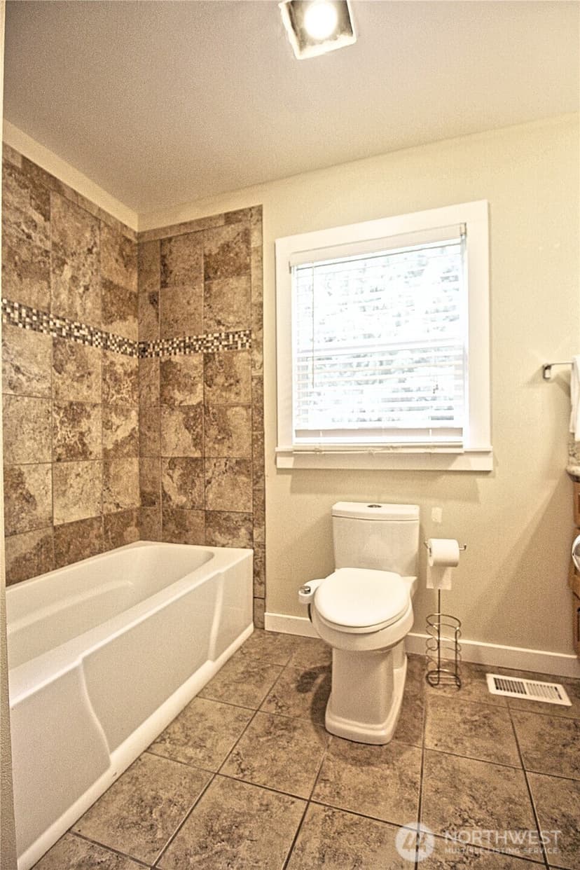 Property photo for 5722 119th Avenue E, Puyallup photo 14