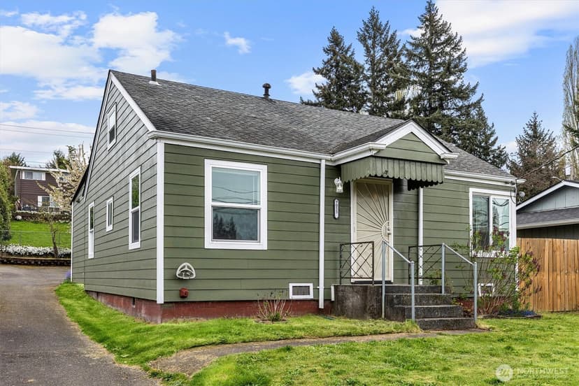 Property photo for 9055 Yakima Avenue, Tacoma photo 2
