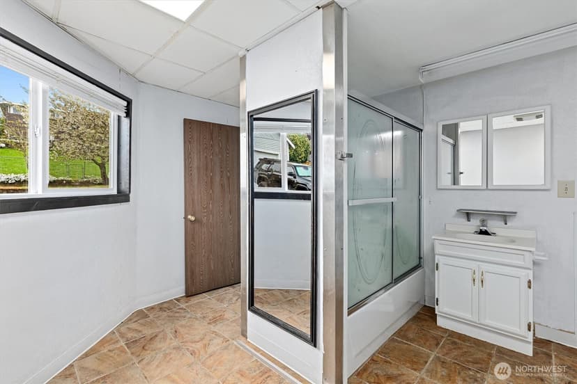 Property photo for 9055 Yakima Avenue, Tacoma photo 10