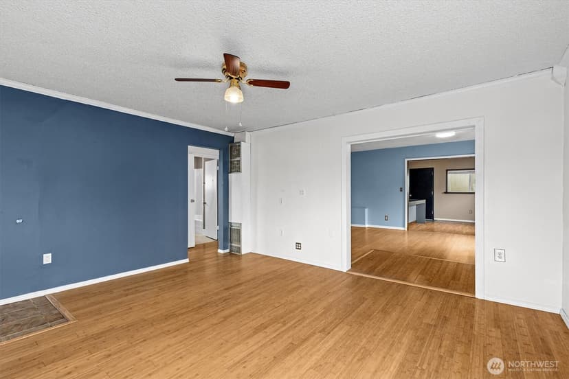 Property photo for 9055 Yakima Avenue, Tacoma photo 4