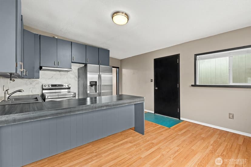 Property photo for 9055 Yakima Avenue, Tacoma photo 7