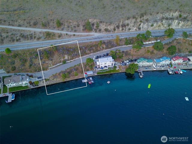 Property photo for 2650 S Lakeshore Road, Chelan photo 2