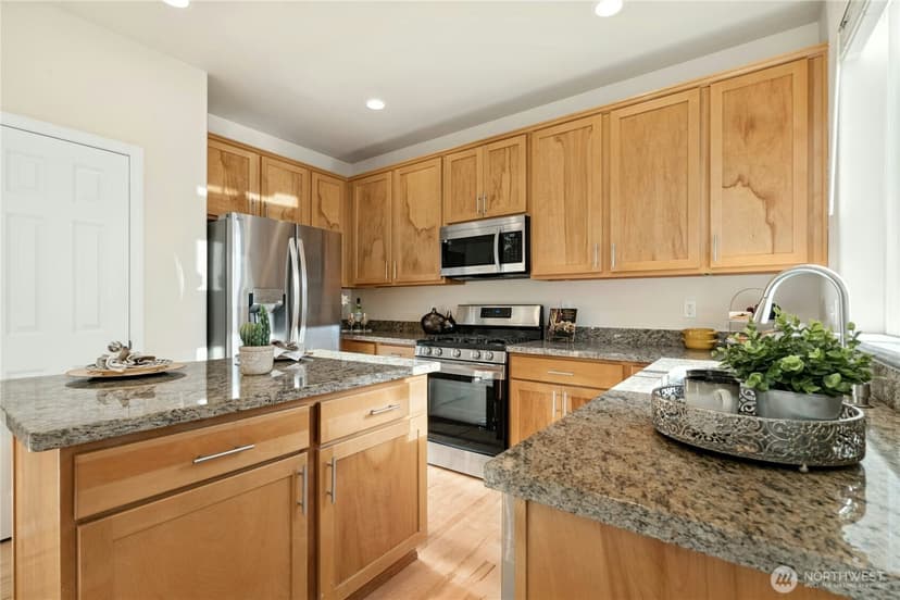 Property photo for 1126 204th Place SW, Lynnwood photo 10