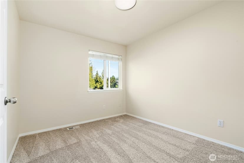 Property photo for 1126 204th Place SW, Lynnwood photo 25