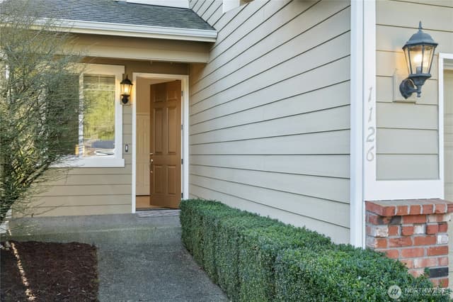 Property photo for 1126 204th Place SW, Lynnwood photo 2