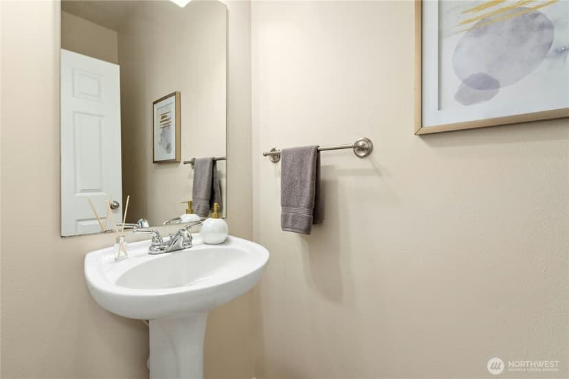 Property photo for 1126 204th Place SW, Lynnwood photo 14
