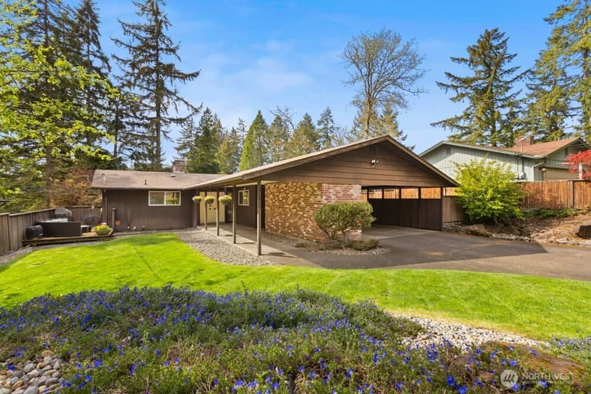 Property photo for 7506 66th Avenue W, Lakewood