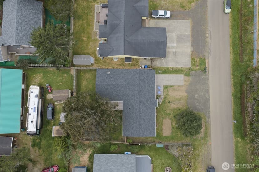 Property photo for 175 Jib Street NW, Ocean Shores photo 27