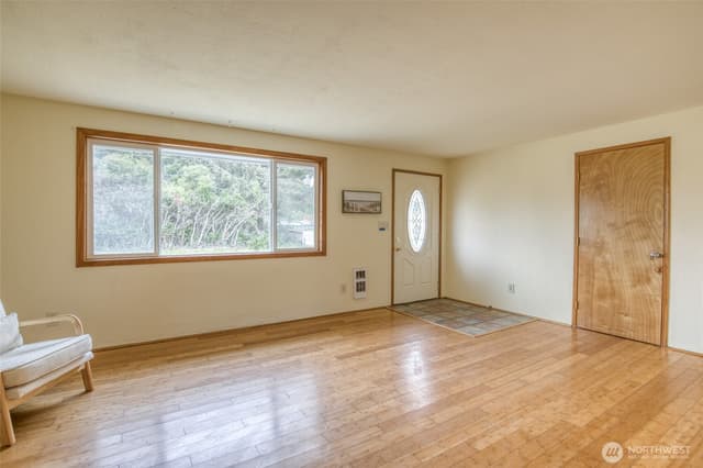 Property photo for 175 Jib Street NW, Ocean Shores photo 4