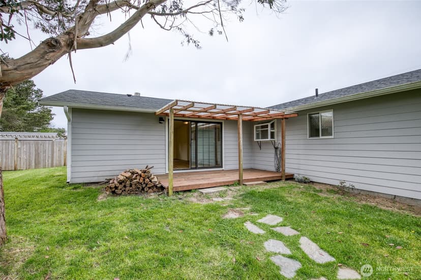 Property photo for 175 Jib Street NW, Ocean Shores photo 23