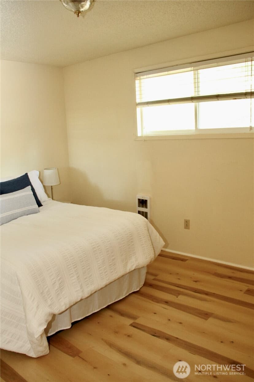 Property photo for 175 Jib Street NW, Ocean Shores photo 16