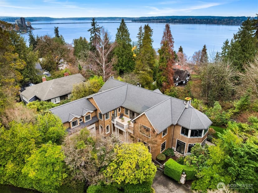 Property photo for 3814 E John Street, Seattle