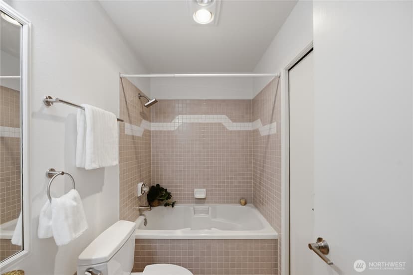 Property photo for 2040 13th Avenue W #13, Seattle photo 31