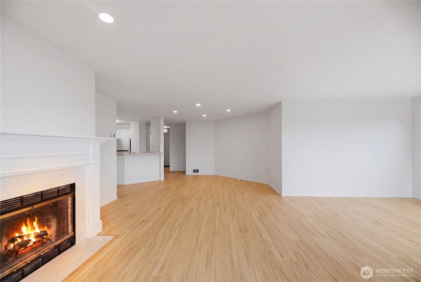 Property photo for 2040 13th Avenue W #13, Seattle photo 10