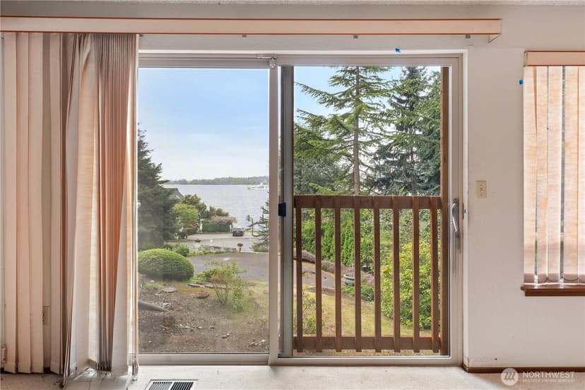 Property photo for 11150 Champagne Point Road NE, Kirkland photo 29
