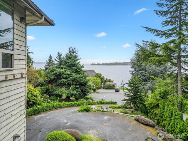 Property photo for 11150 Champagne Point Road NE, Kirkland photo 5