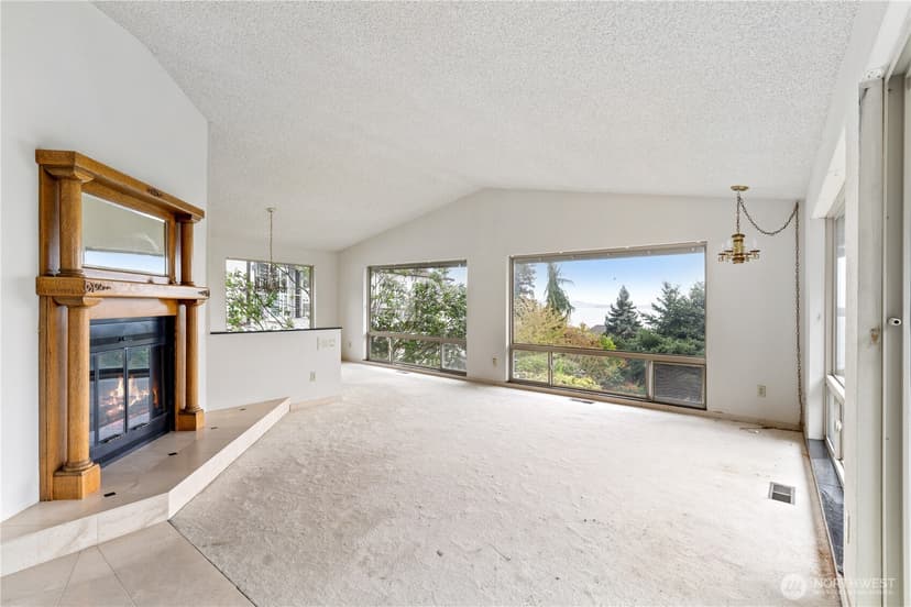 Property photo for 11150 Champagne Point Road NE, Kirkland photo 8