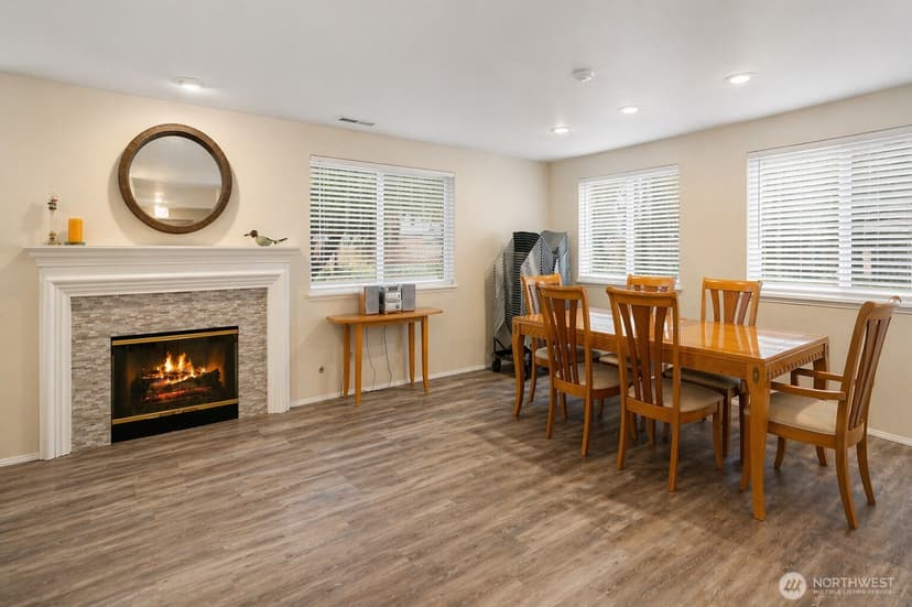 Property photo for 250 NW Dogwood Street #C201, Issaquah photo 27