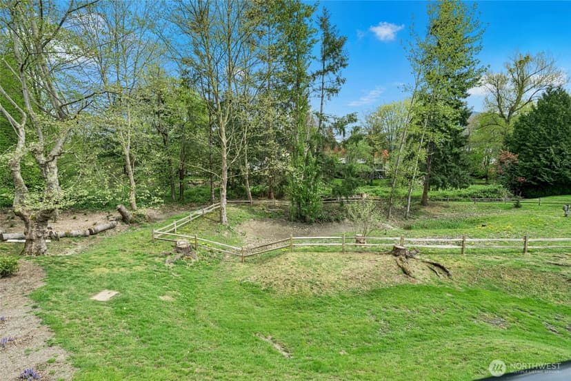 Property photo for 250 NW Dogwood Street #C201, Issaquah photo 23