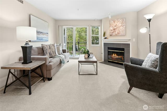 Property photo for 250 NW Dogwood Street #C201, Issaquah photo 5