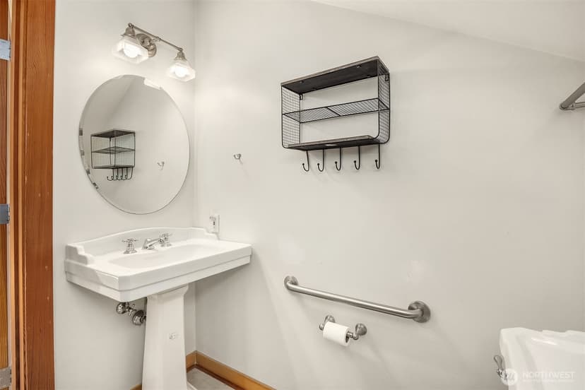 Property photo for 18305 121st Avenue SW, Vashon photo 31