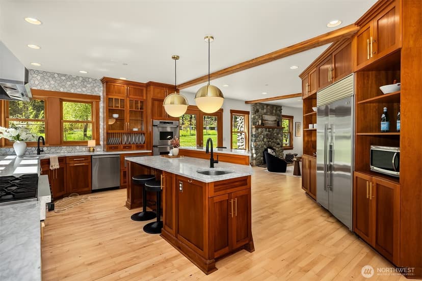 Property photo for 18305 121st Avenue SW, Vashon photo 8