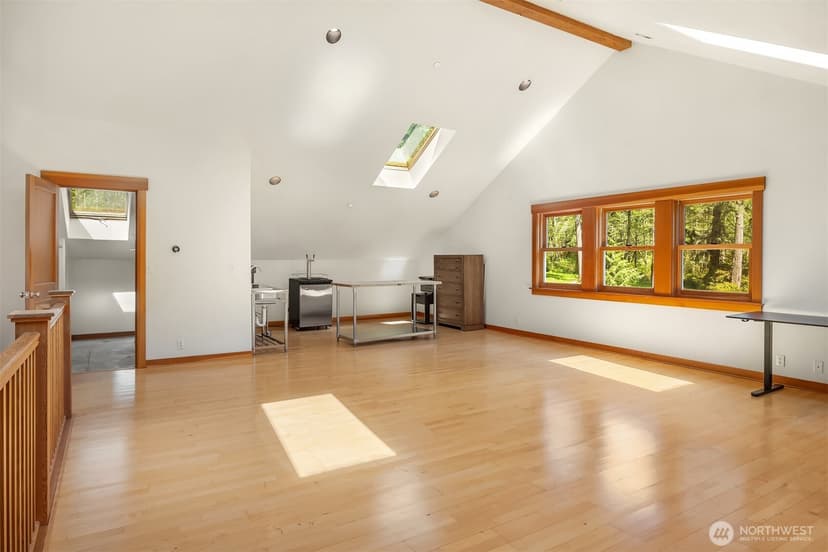 Property photo for 18305 121st Avenue SW, Vashon photo 30