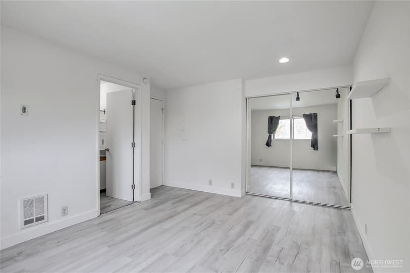 Property photo for 29645 18th Avenue S #C204, Federal Way photo 8