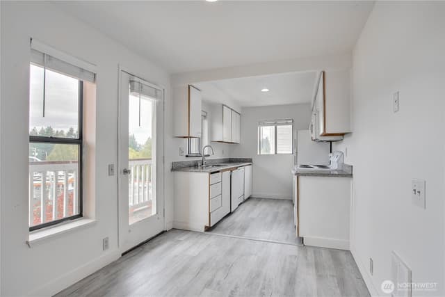 Property photo for 29645 18th Avenue S #C204, Federal Way photo 4