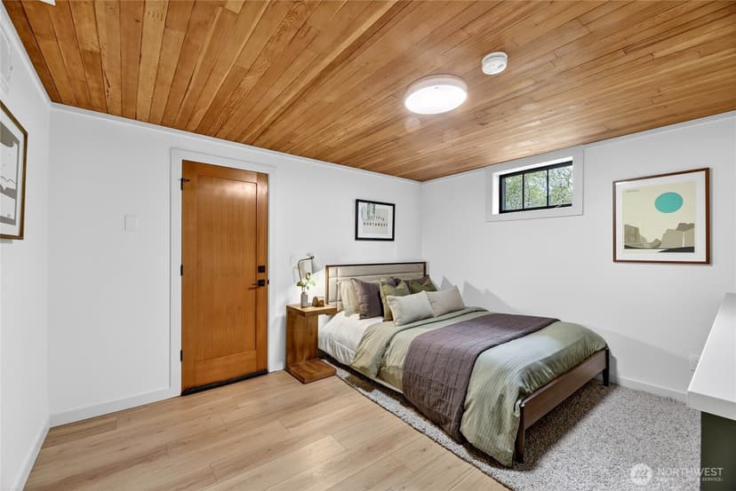 Property photo for 8683 Island Drive S, Seattle photo 20