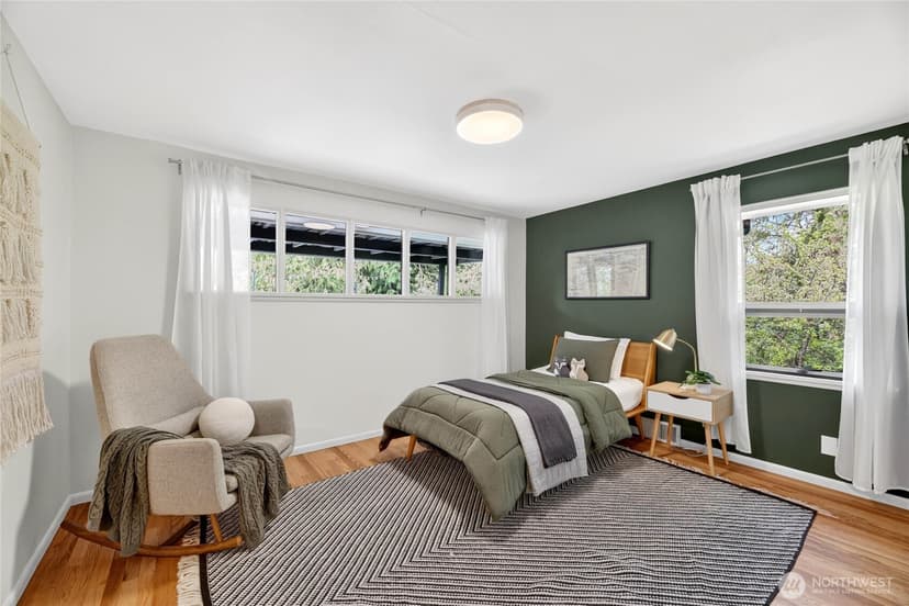 Property photo for 8683 Island Drive S, Seattle photo 12
