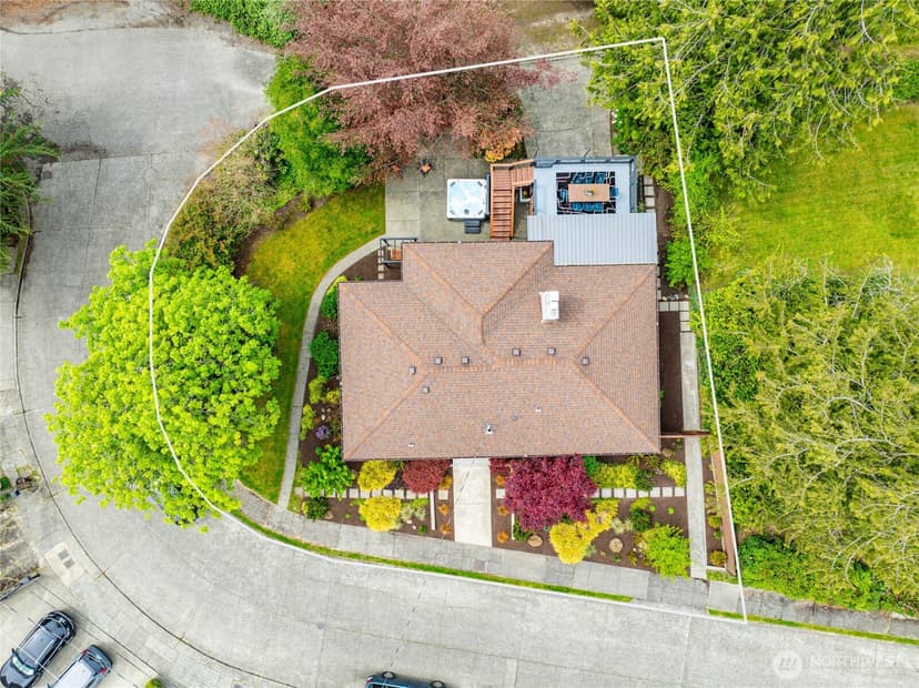 Property photo for 8683 Island Drive S, Seattle photo 34
