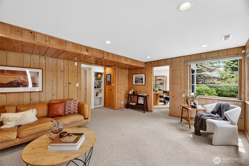 Property photo for 8683 Island Drive S, Seattle photo 15
