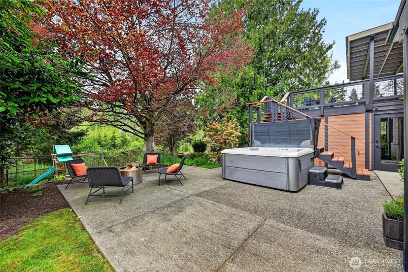 Property photo for 8683 Island Drive S, Seattle photo 30