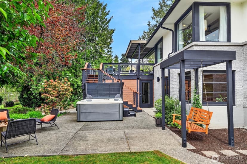 Property photo for 8683 Island Drive S, Seattle photo 32