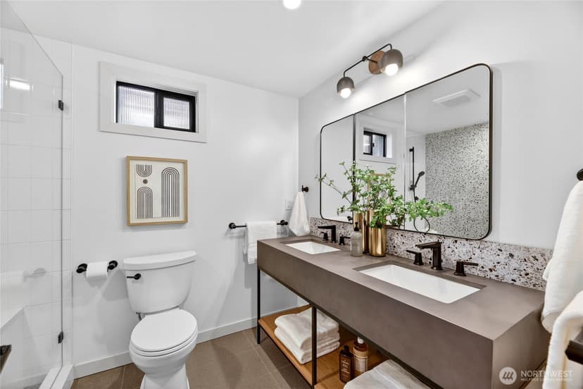 Property photo for 8683 Island Drive S, Seattle photo 22