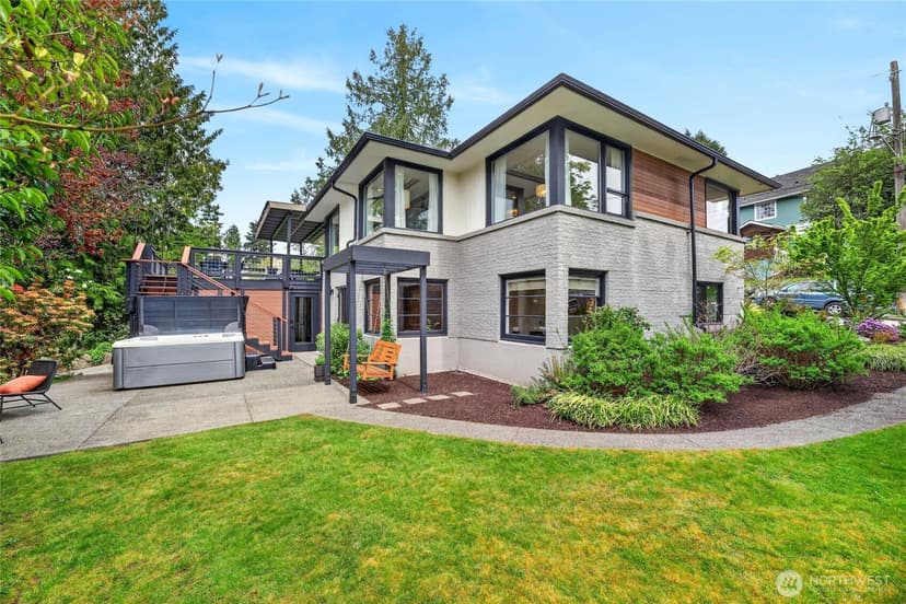 Property photo for 8683 Island Drive S, Seattle photo 31